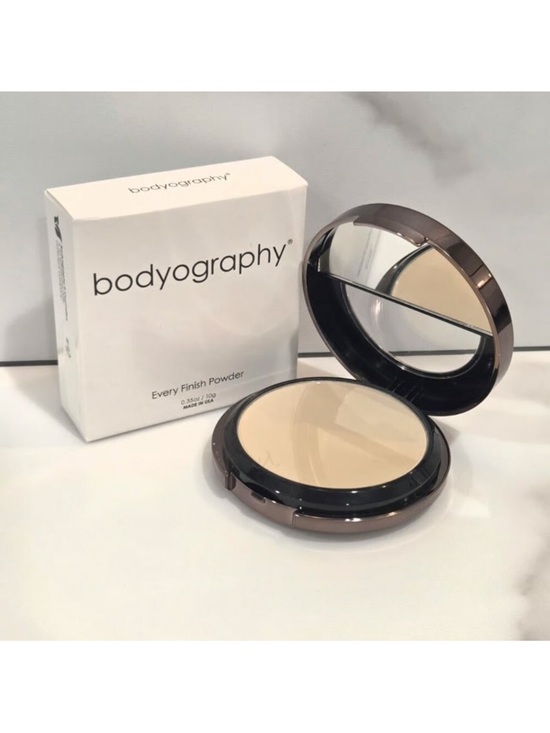 Bodyography Other - Bodyography Every Finish Powder - #40 Light Medium